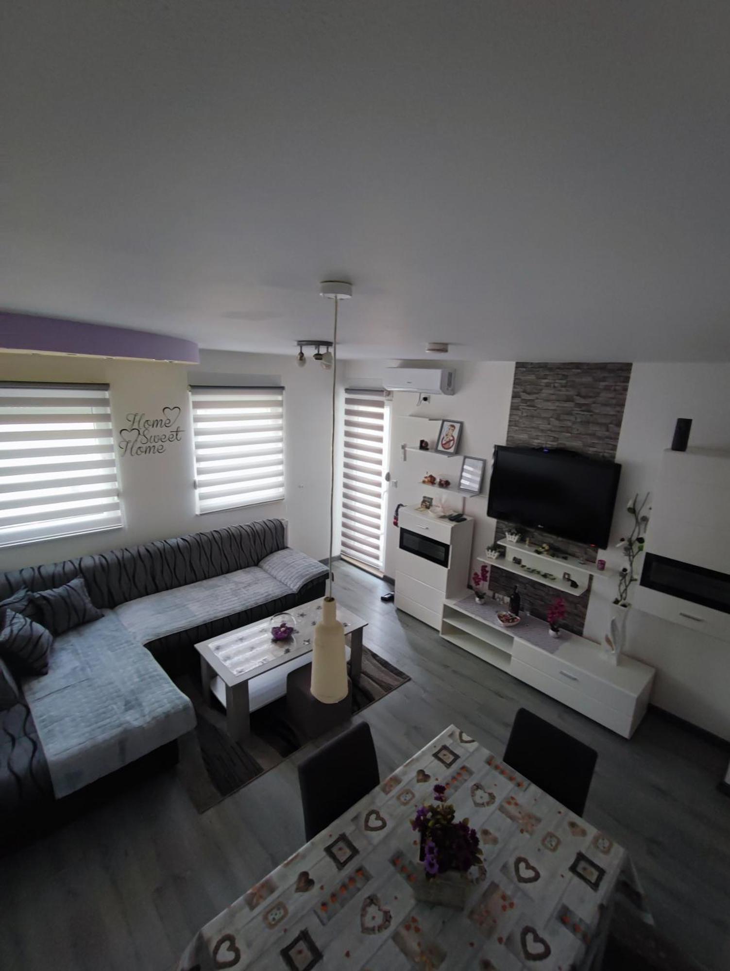 Stan Na Dan Apartman Krisfil Prnjavor Exterior photo