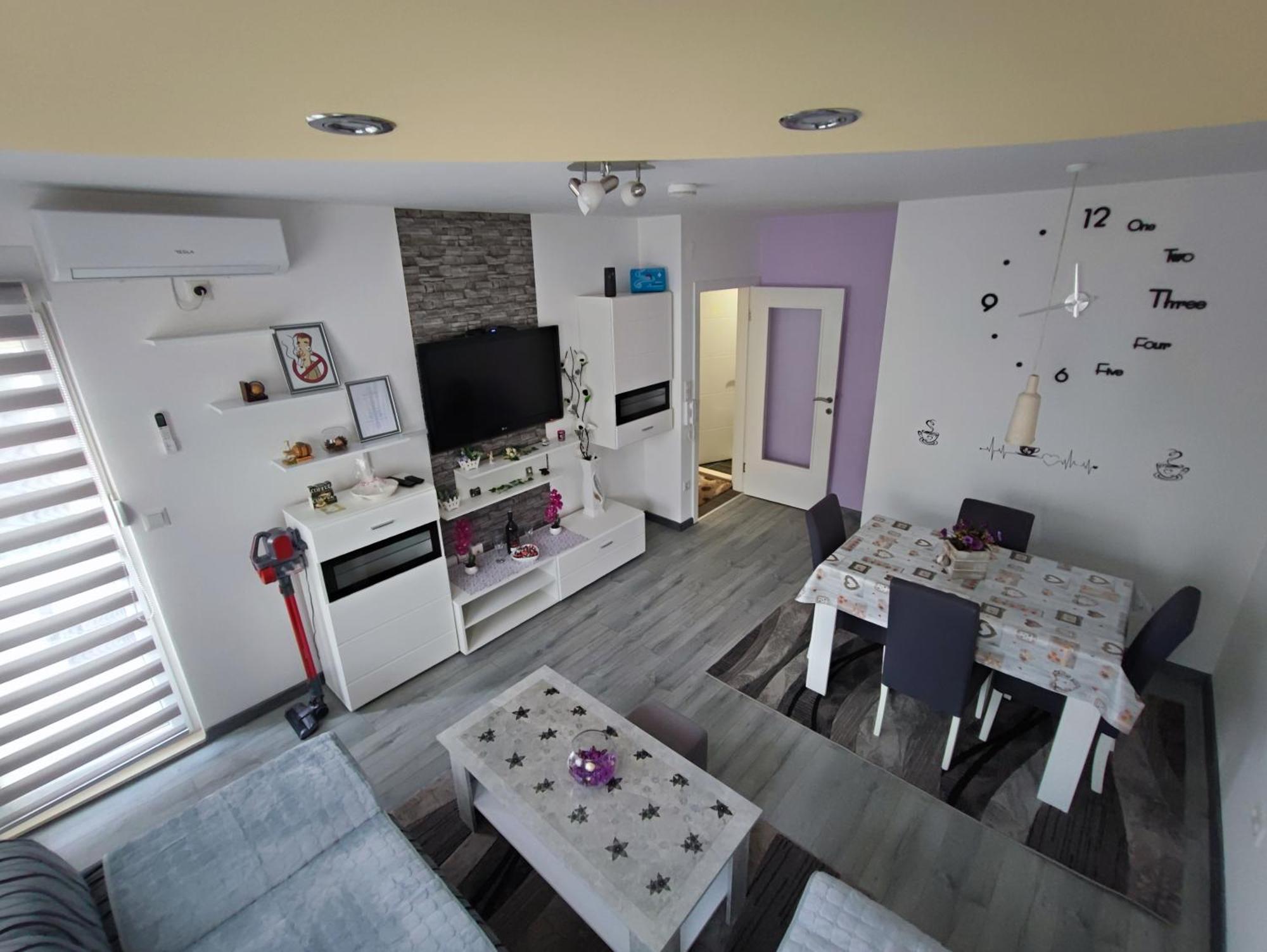 Stan Na Dan Apartman Krisfil Prnjavor Exterior photo